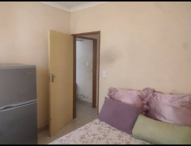3 BEDROOM HOUSE FOR SALE IN MAHLASEDI PARK